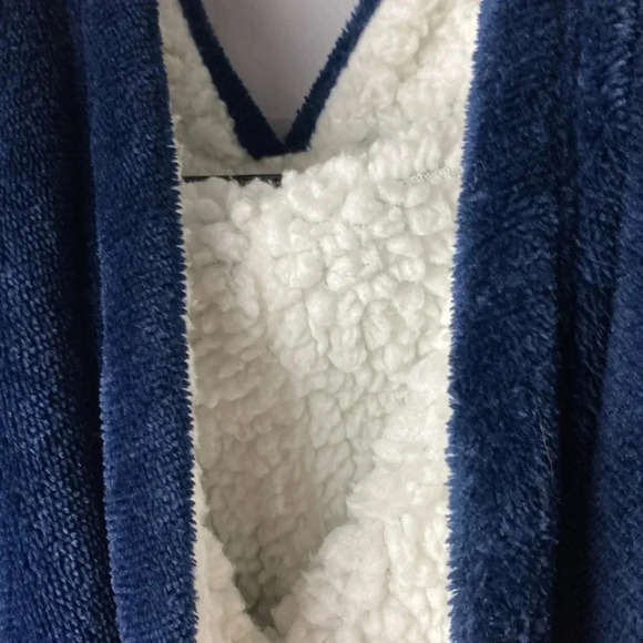 HUGGLE HOODIE NAVY PLUSH VELOUR SHERPA LINING HOODED SLIPOVER FRONT POUCH POCKET - Picture 13 of 13